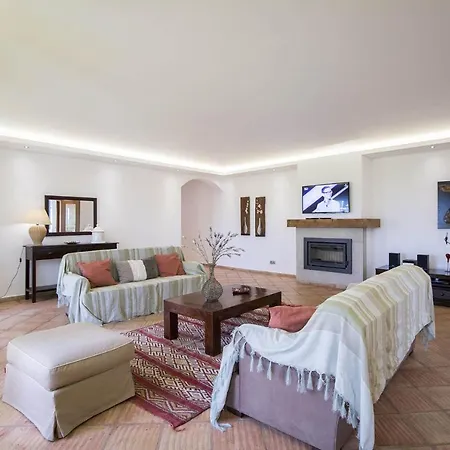 Semesterbostad Casa Serena Estoi